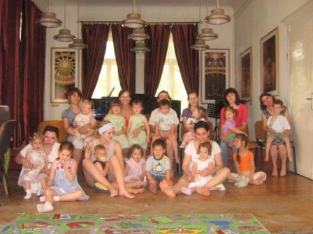 nyari_zenehaz_2010._csoportkep.jpg